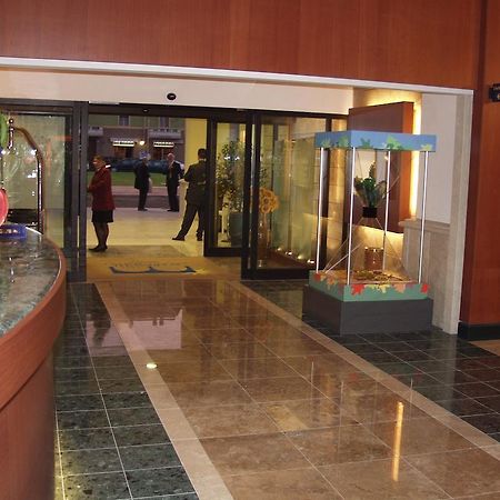 נוברה Hotel Mareschi Palace מראה חיצוני תמונה
